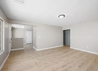 6945 Saranac (Back) — Photo 3