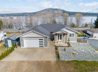 3077 Hillview Rd, Lantzville, BC