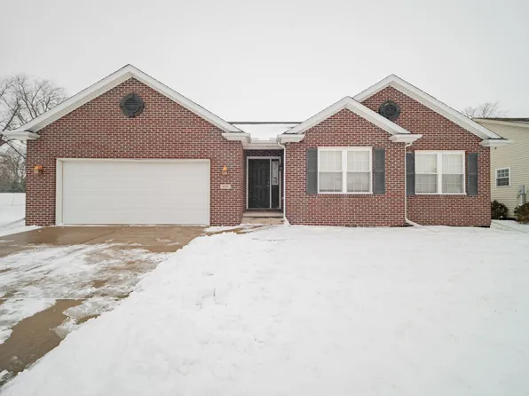 430 Basswood Ln, Normal, IL 61761