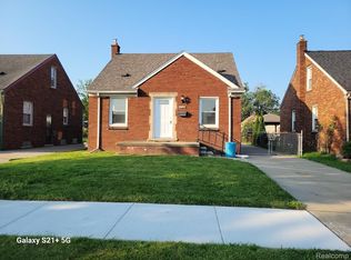 1455 Philomene Blvd, Lincoln Park, MI 48146