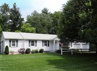 218 Oak Hollow Rd, Springfield, MA 01128