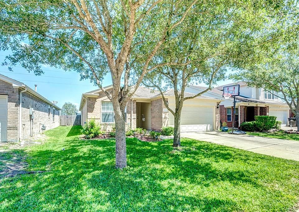 1st image of 19814 Juniper Berry Dr