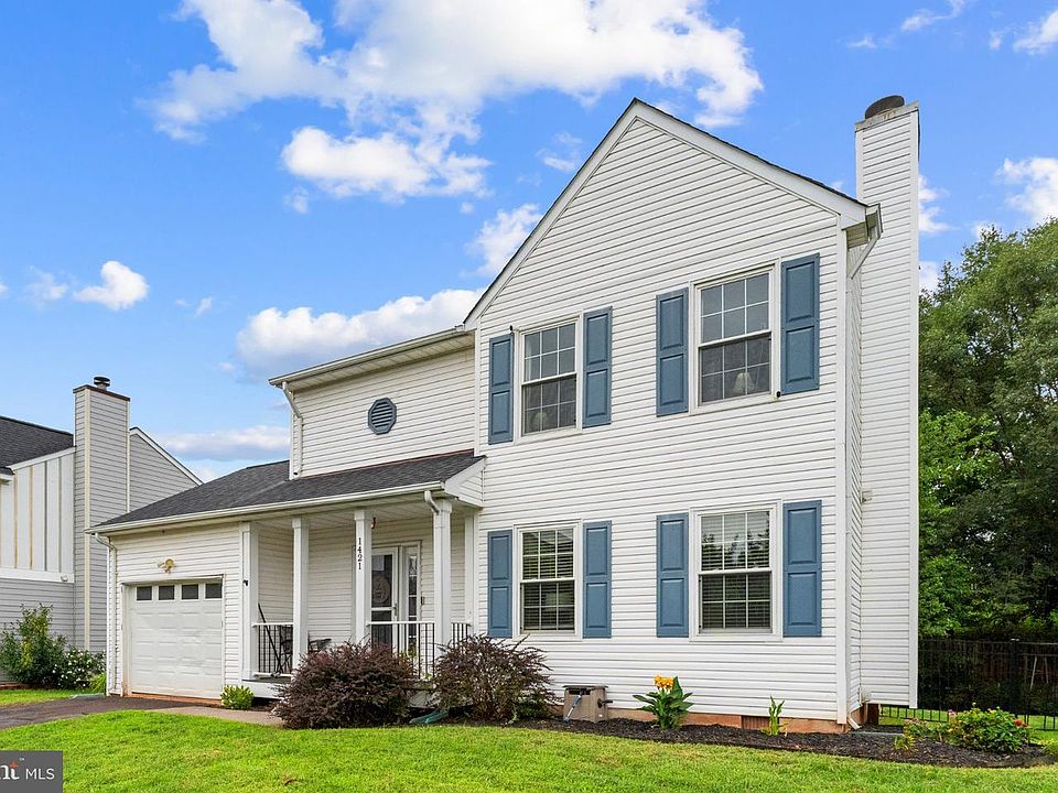 1st image of 1421 N Thomas Way