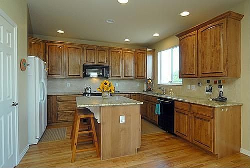 Alder cabinets, center island & granite counters