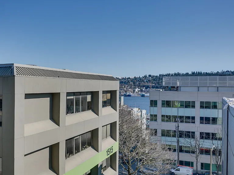 1504 Aurora Ave N #206 — Photo 6