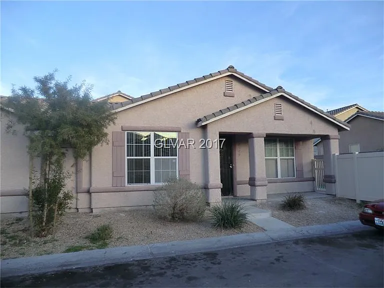 2529 Rainbow Cactus Ct — Photo 1