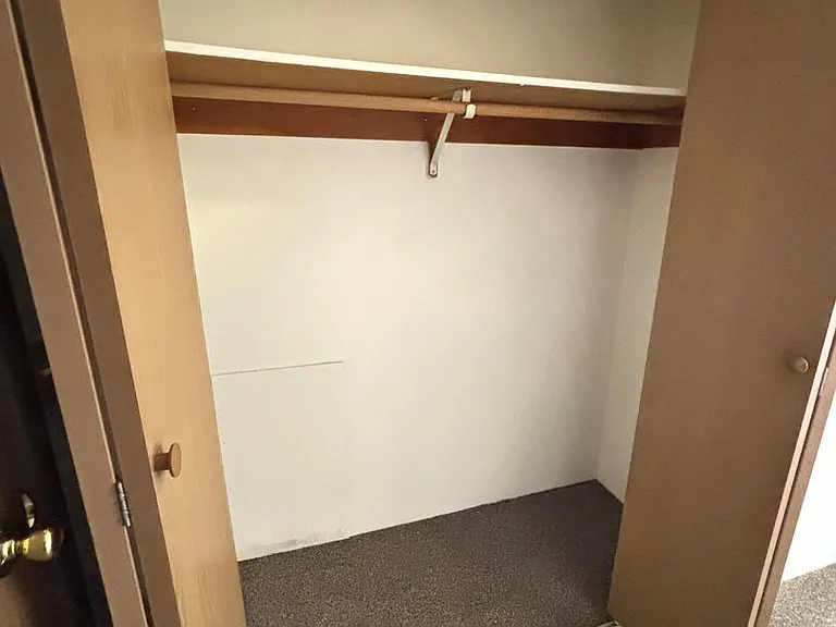1440 Dakota Dr N — Photo 21