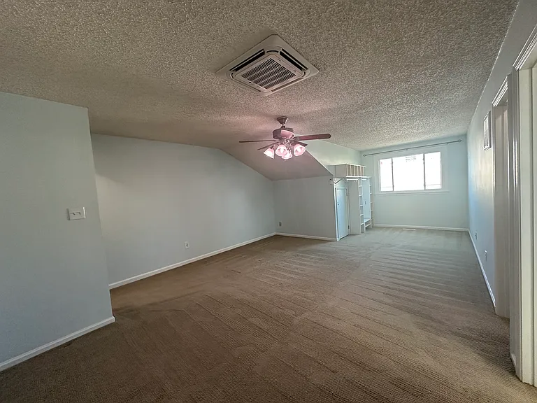 4149 Macarthur Rd — Photo 18