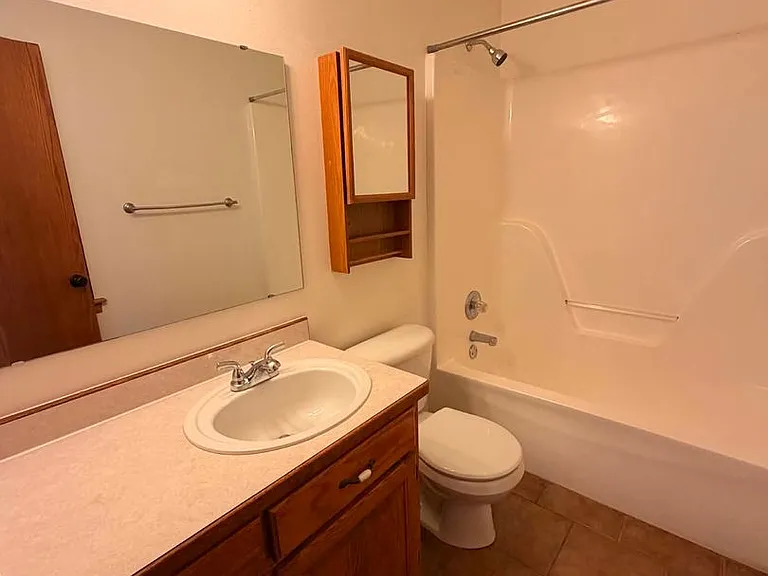 3436 S Moffet Ave — Photo 6
