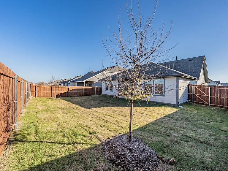 764 Primrose Ln — Photo 30