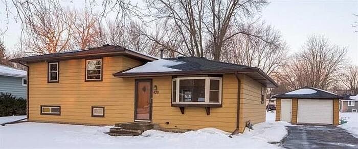 1st image of 420 Quantico Ln N