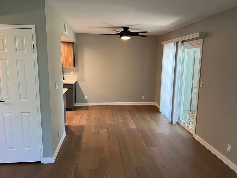 Corona Pointe Resort — Photo 118