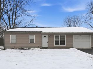 1827 Sharon St, Warsaw, IN 46580