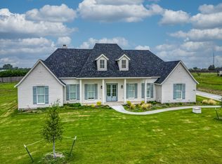 1028 Pioneer Xing, Weatherford, TX 76088