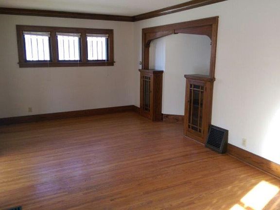 4th image of 518 Madison Ave