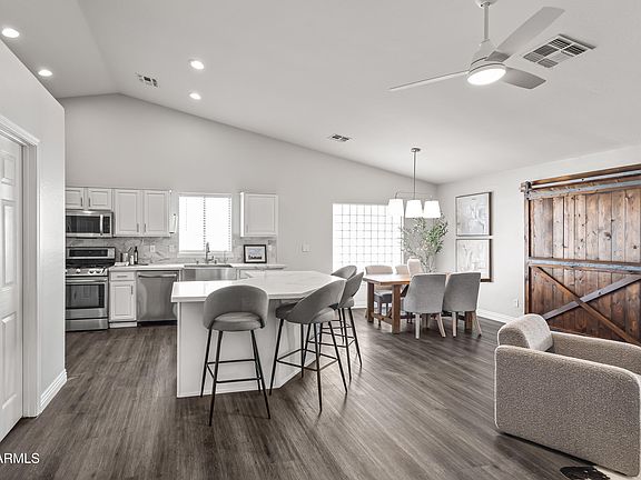 5th image of 3146 E MONTEROSA Street