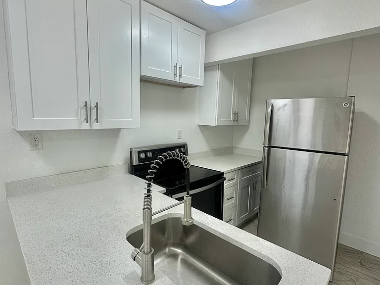 150 147th Ave E #1 — Photo 16