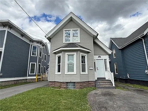 614 N McBride St #2 Photo 1 614 N McBride St #2 Photo 1