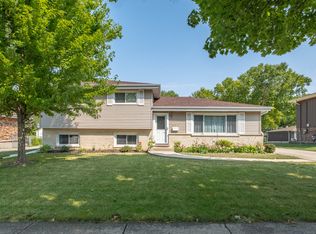 231 S Cherry St, Itasca, IL 60143