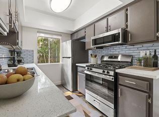 5425 Sepulveda Blvd #S203, Van Nuys, CA 91411