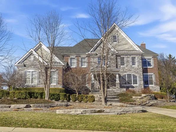 2424 Highland Dr, Ann Arbor, MI 48105