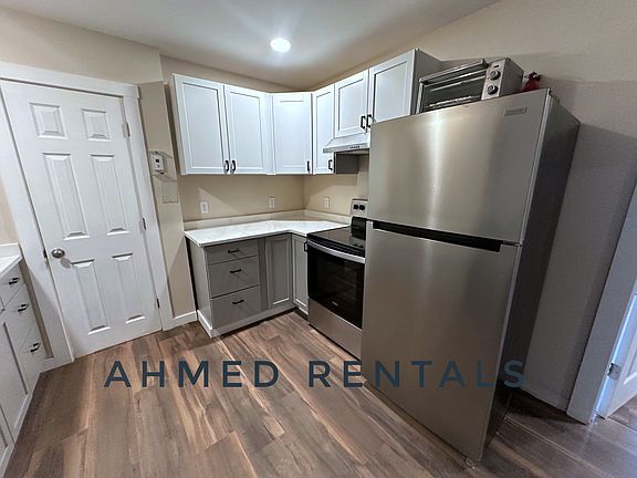 4th image of 128 Alfred St #2