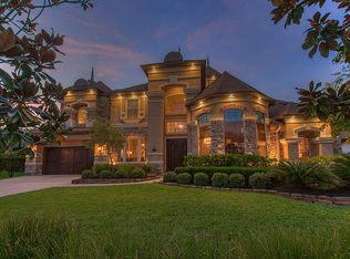 115 N Sage Sparrow Cir, The Woodlands, TX 77389