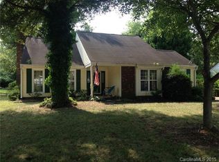 10624 Four Mile Creek Rd, Charlotte, NC 28277