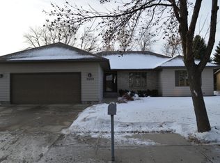 2608 13th Ave SE, Aberdeen, SD 57401