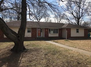 2798 W Village Ter, Springfield, MO 65810
