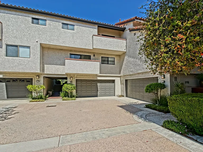 23 Coronado Ct — Photo 1