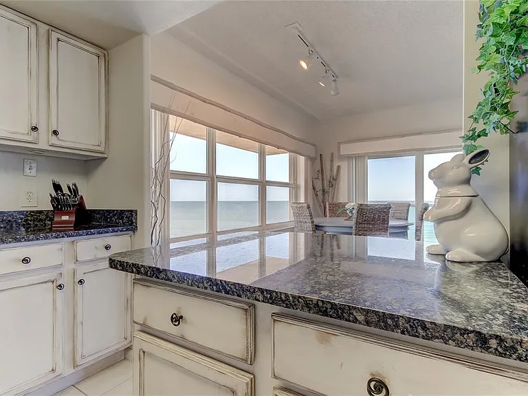 880 Mandalay Ave #S601 — Photo 6
