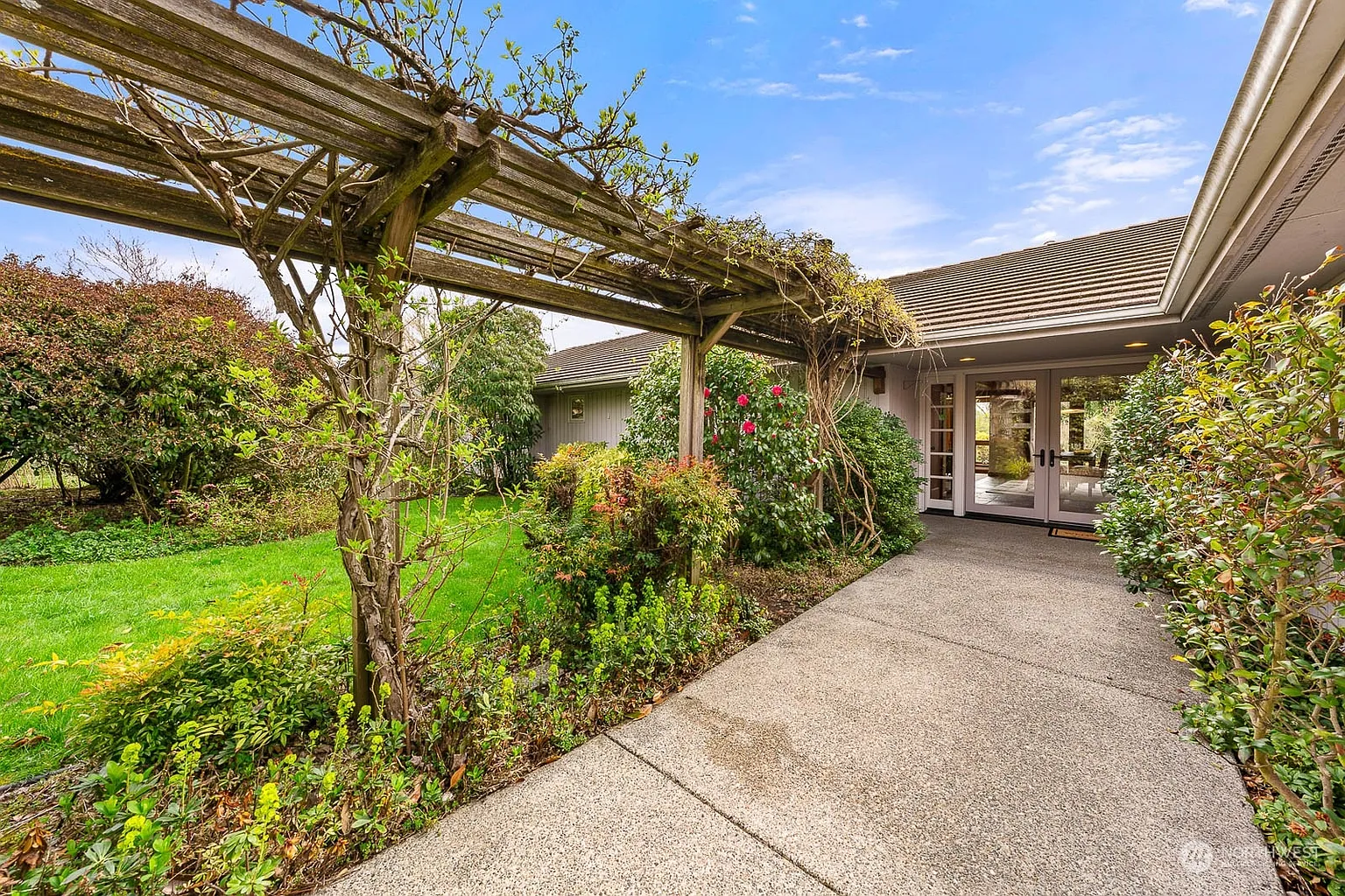 9815 Vineyard Crest photo 1