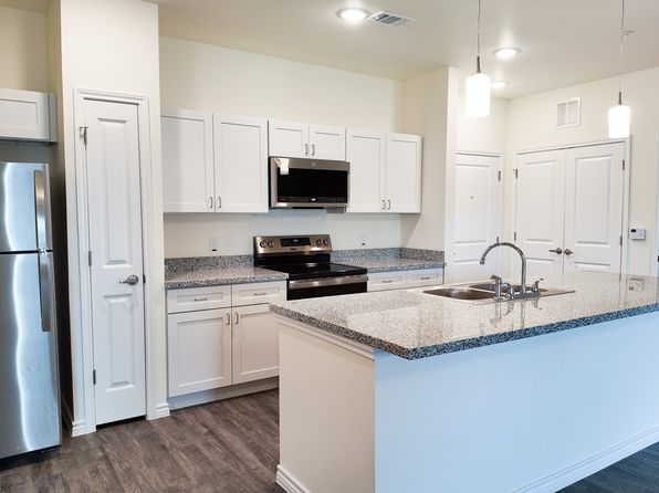 4390 W Cardinal Dr #320