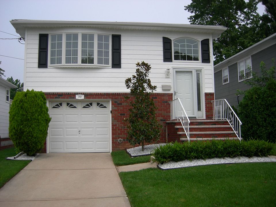1st image of 77 Seidman Ave
