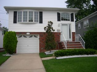 77 Seidman Ave, Staten Island, NY 10312