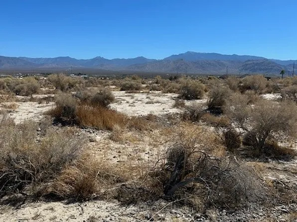 2150 Elko St, Pahrump, NV 89048