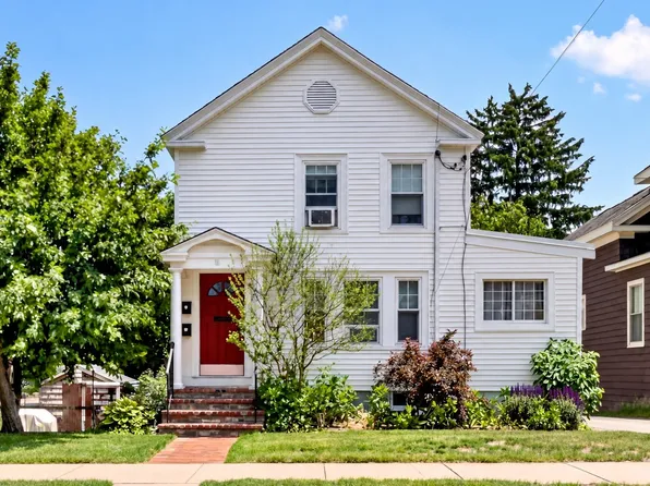 143 Myrtle St, Melrose, MA 02176