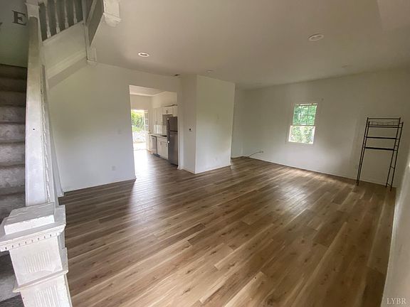 4th image of 1010 7th St