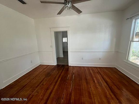 5th image of 108 Fern St