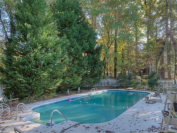 4th image of 4486 Winrock Ln