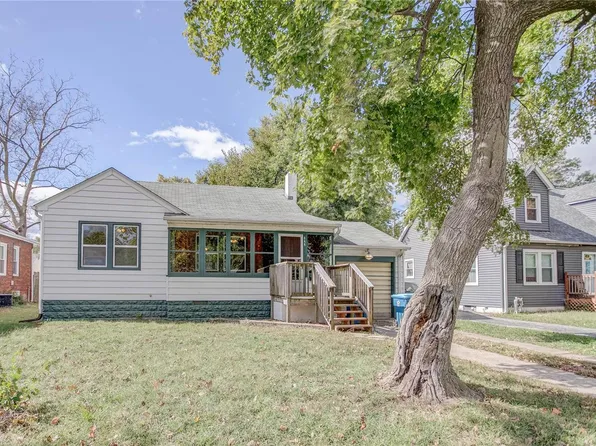 444 Tipton Ave, Wood River, IL 62095