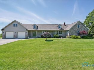 13538 W Velliquette Rd, Oak Harbor, OH 43449