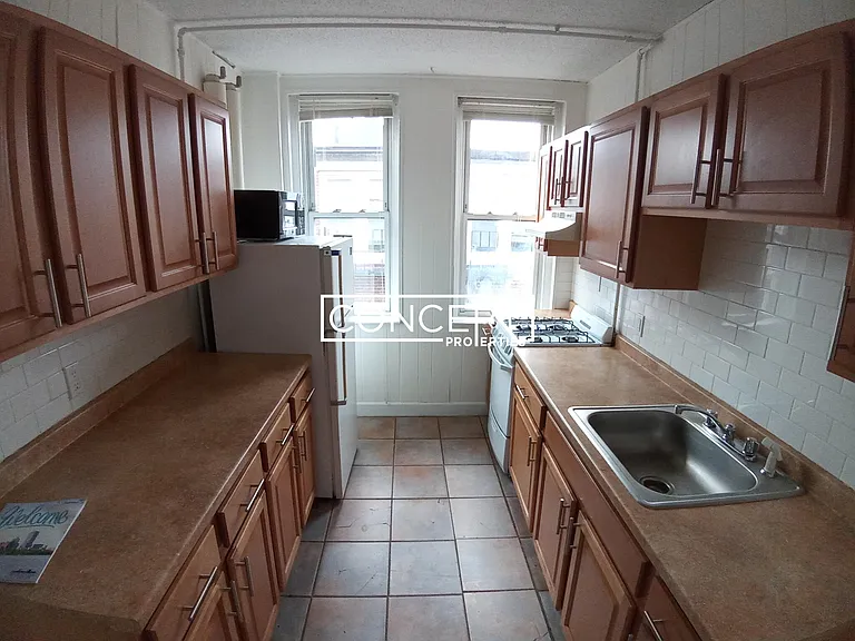 5 Barrows St #5A — Photo 1