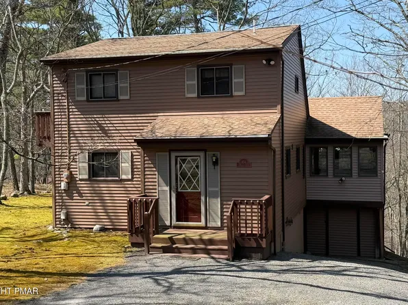 127 Dorchester Dr, Bushkill, PA 18324