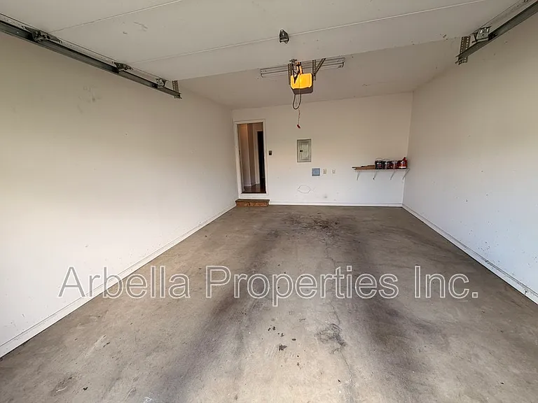 215 Radford Dr — Photo 19