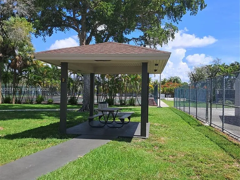 8420 SW 133rd Avenue Rd #120 — Photo 21