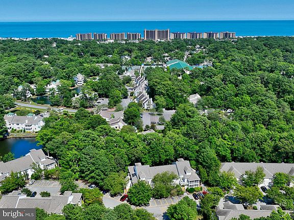 2nd image of 33492 Lakeshore Dr #53019
