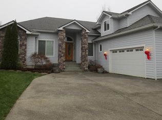 2000 NW Sunview Pl, Grants Pass, OR 97526