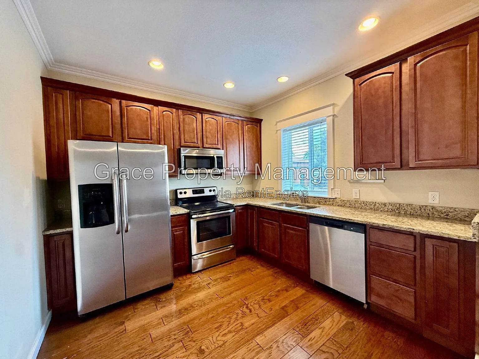 2 bed, 2.0 bath, 942 sqft, $2,695 — Photo 4